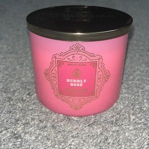 Bubbly Rosé white barn candle